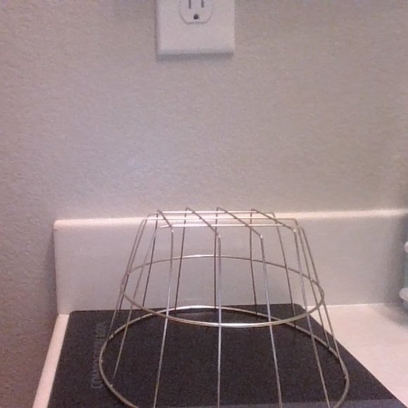 Gold basket - Picture 2 of 6